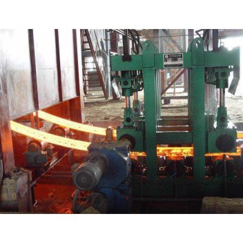 Máy đúc liên tục